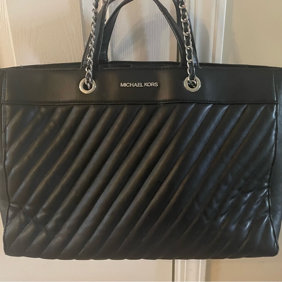 Michael Kors - Picture 4 of 4